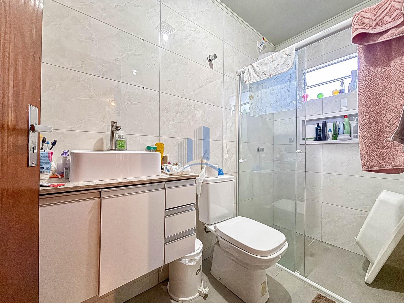 Terreno à venda com 3 quartos, 720m² - Foto 27