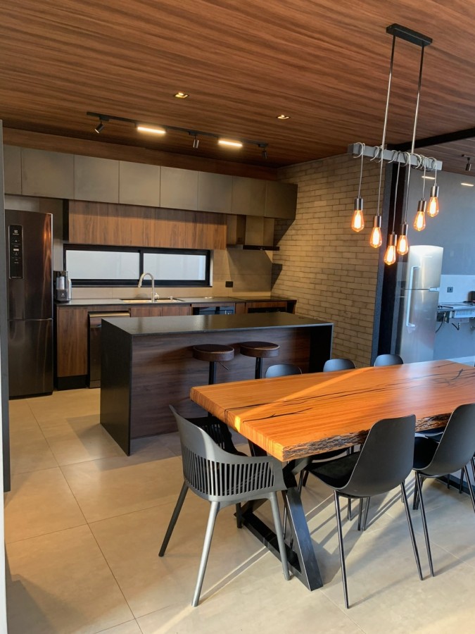 Casa de Condomínio à venda com 3 quartos, 250m² - Foto 15