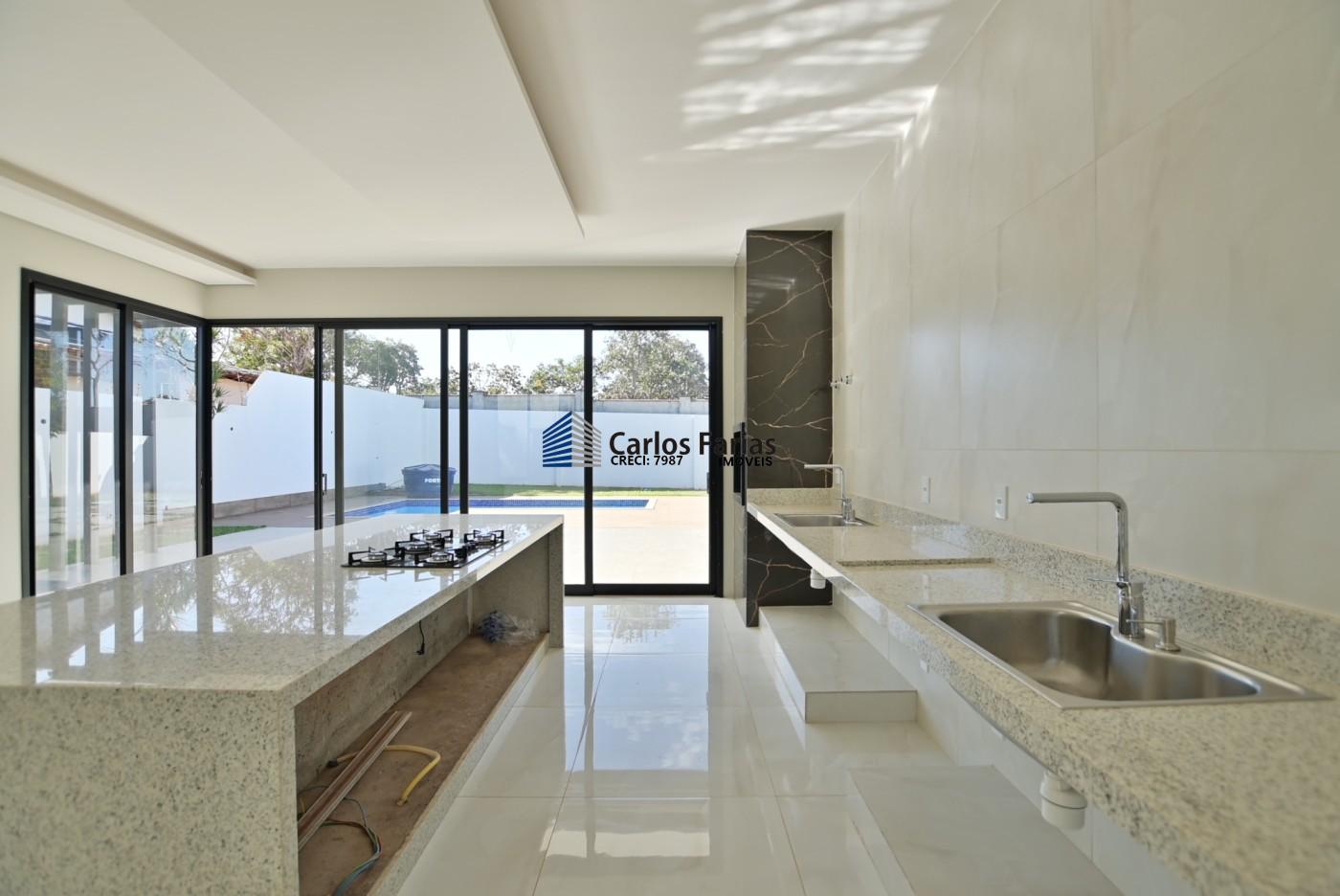 Casa de Condomínio à venda com 4 quartos, 300m² - Foto 18