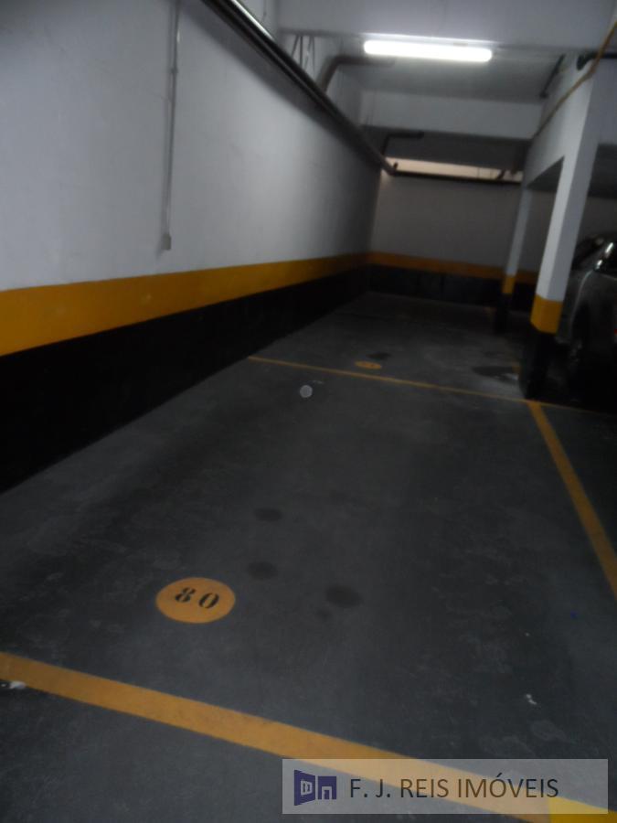 Apartamento à venda com 3 quartos, 180m² - Foto 30