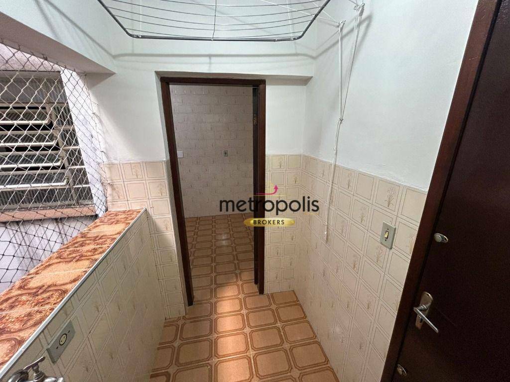 Apartamento para alugar com 2 quartos, 75m² - Foto 10