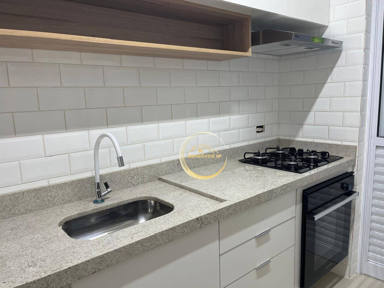 Apartamento para alugar com 3 quartos, 95m² - Foto 2