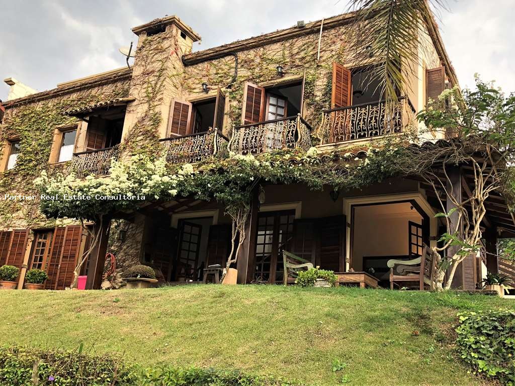Casa à venda com 3 quartos, 1475m² - Foto 2
