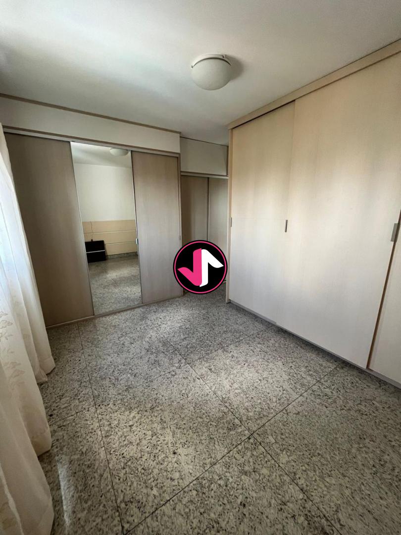Apartamento à venda com 3 quartos, 256m² - Foto 11