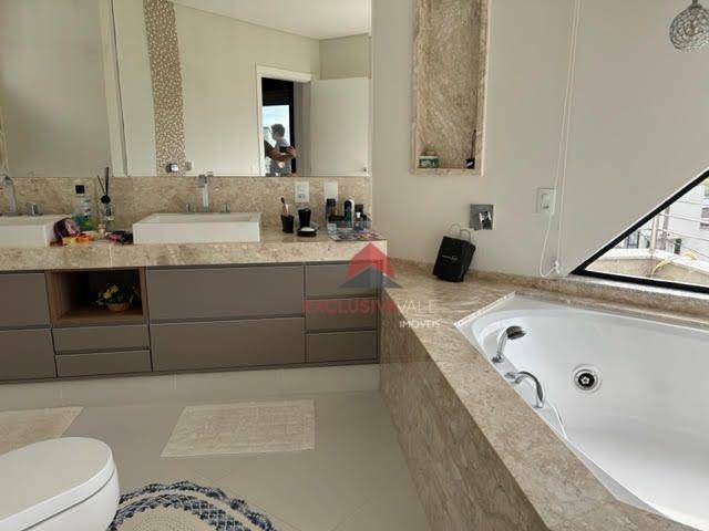 Casa de Condomínio à venda com 5 quartos, 563m² - Foto 40