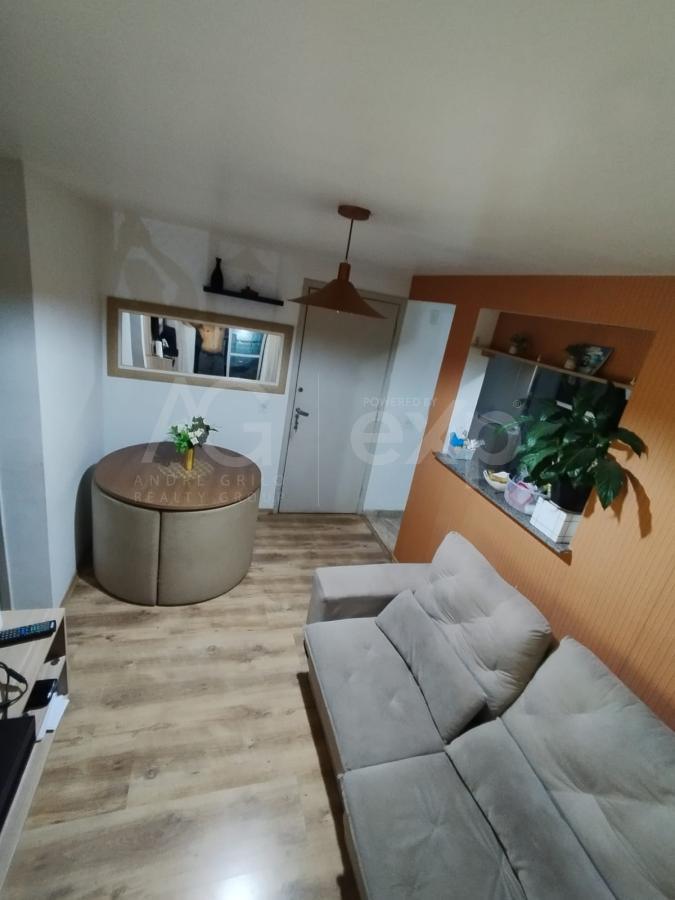 Apartamento à venda com 2 quartos, 60m² - Foto 2