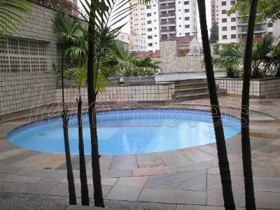 Apartamento para alugar com 3 quartos, 101m² - Foto 14