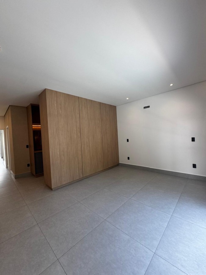 Casa de Condomínio para alugar com 3 quartos, 258m² - Foto 13