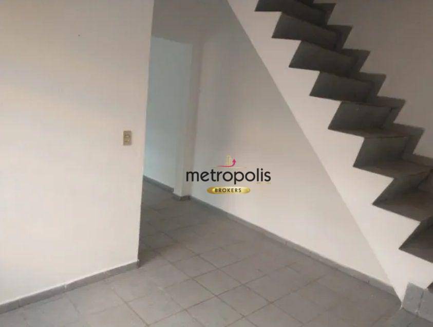 Sobrado à venda com 5 quartos, 303m² - Foto 1