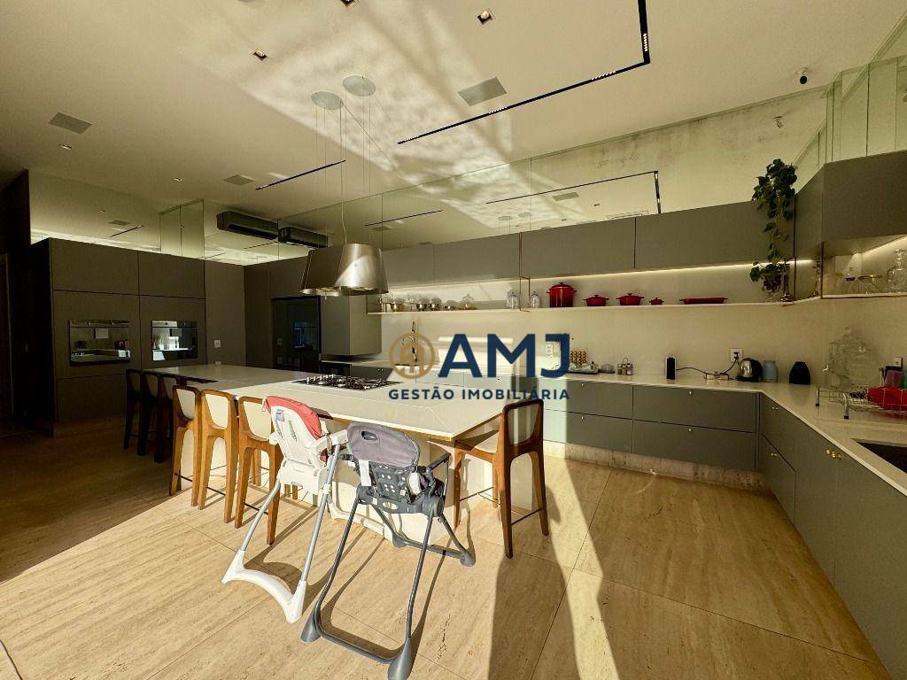 Cobertura à venda com 3 quartos, 391m² - Foto 2