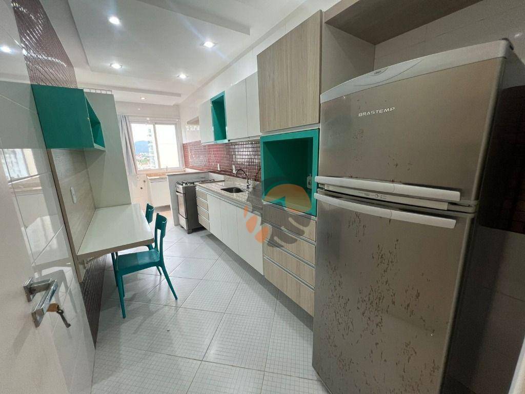 Apartamento para alugar com 3 quartos, 1m² - Foto 6