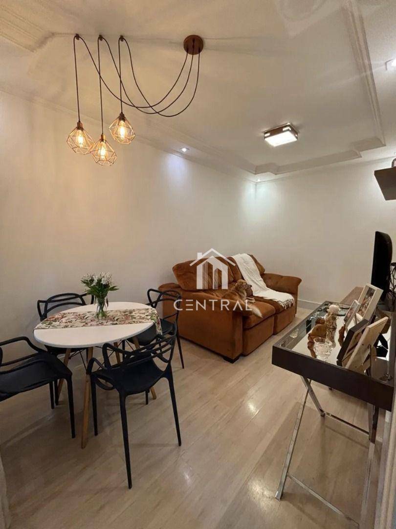 Casa à venda com 3 quartos, 100m² - Foto 1