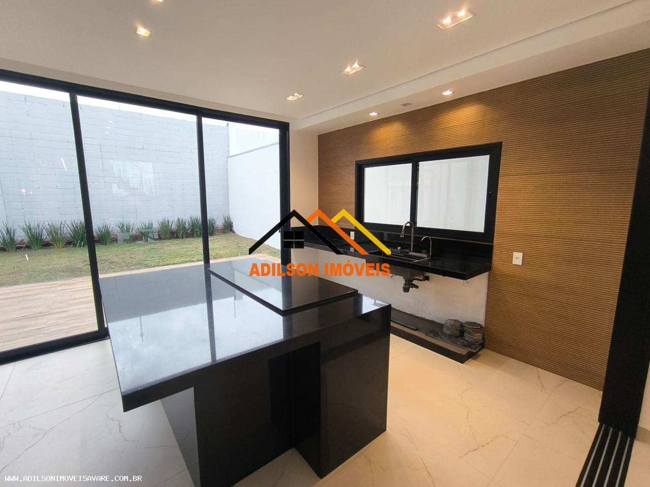 Casa à venda com 4 quartos, 286m² - Foto 7