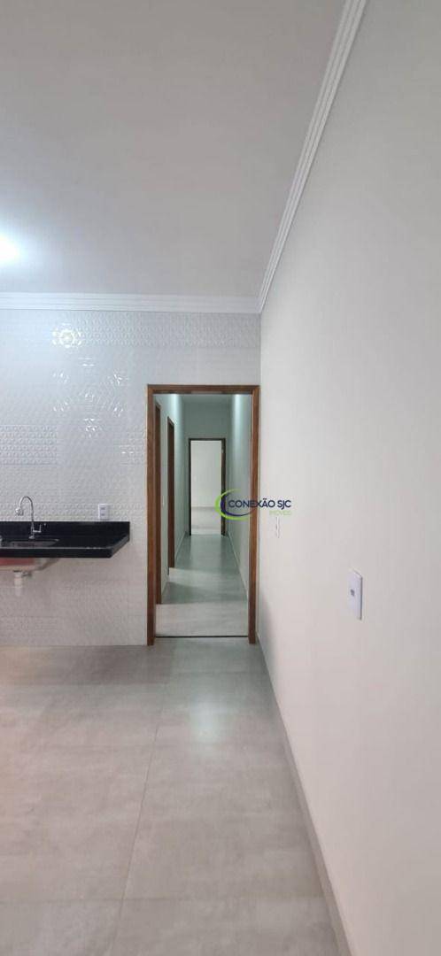 Casa à venda com 2 quartos, 124m² - Foto 1