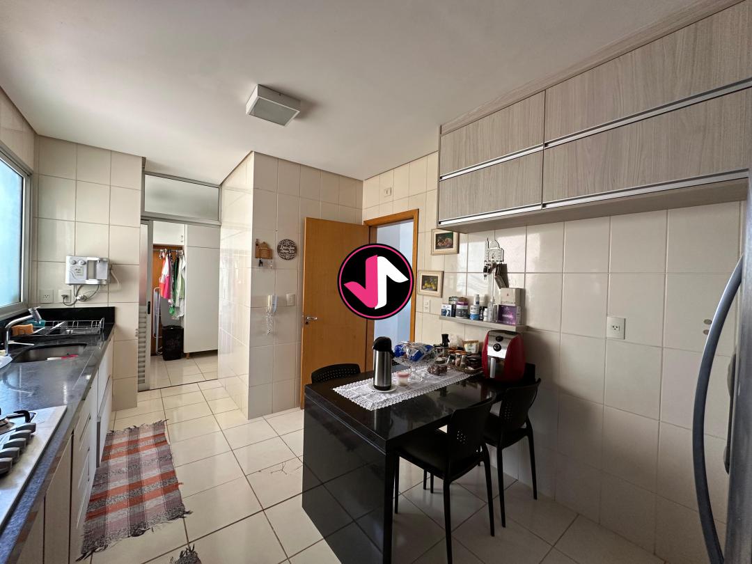 Apartamento à venda com 4 quartos, 147m² - Foto 15