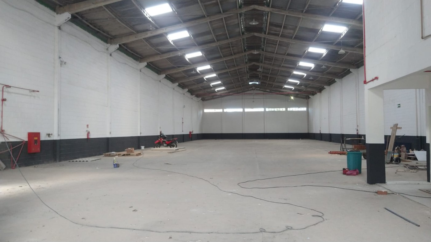 Depósito-Galpão-Armazém para alugar com 1 quarto, 1600m² - Foto 2