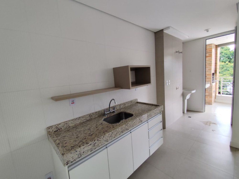 Apartamento para alugar com 2 quartos, 70m² - Foto 16