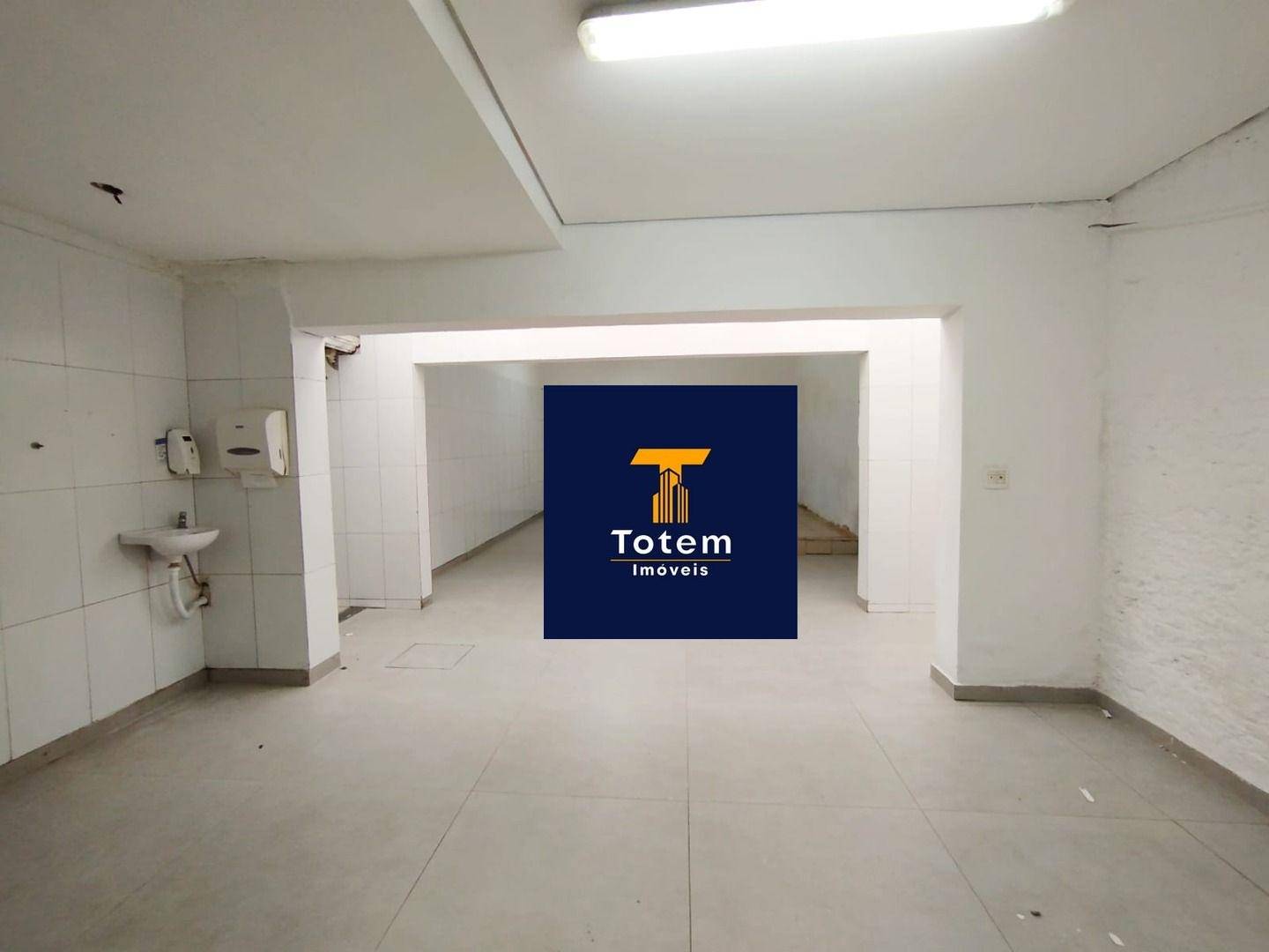 Casa para alugar com 2 quartos, 105m² - Foto 11