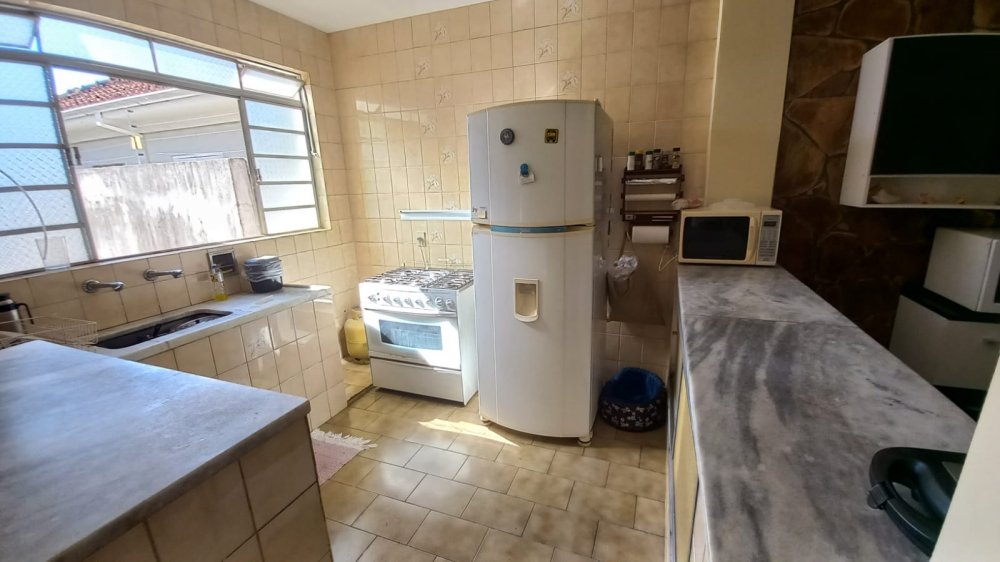 Casa à venda com 5 quartos, 387m² - Foto 8