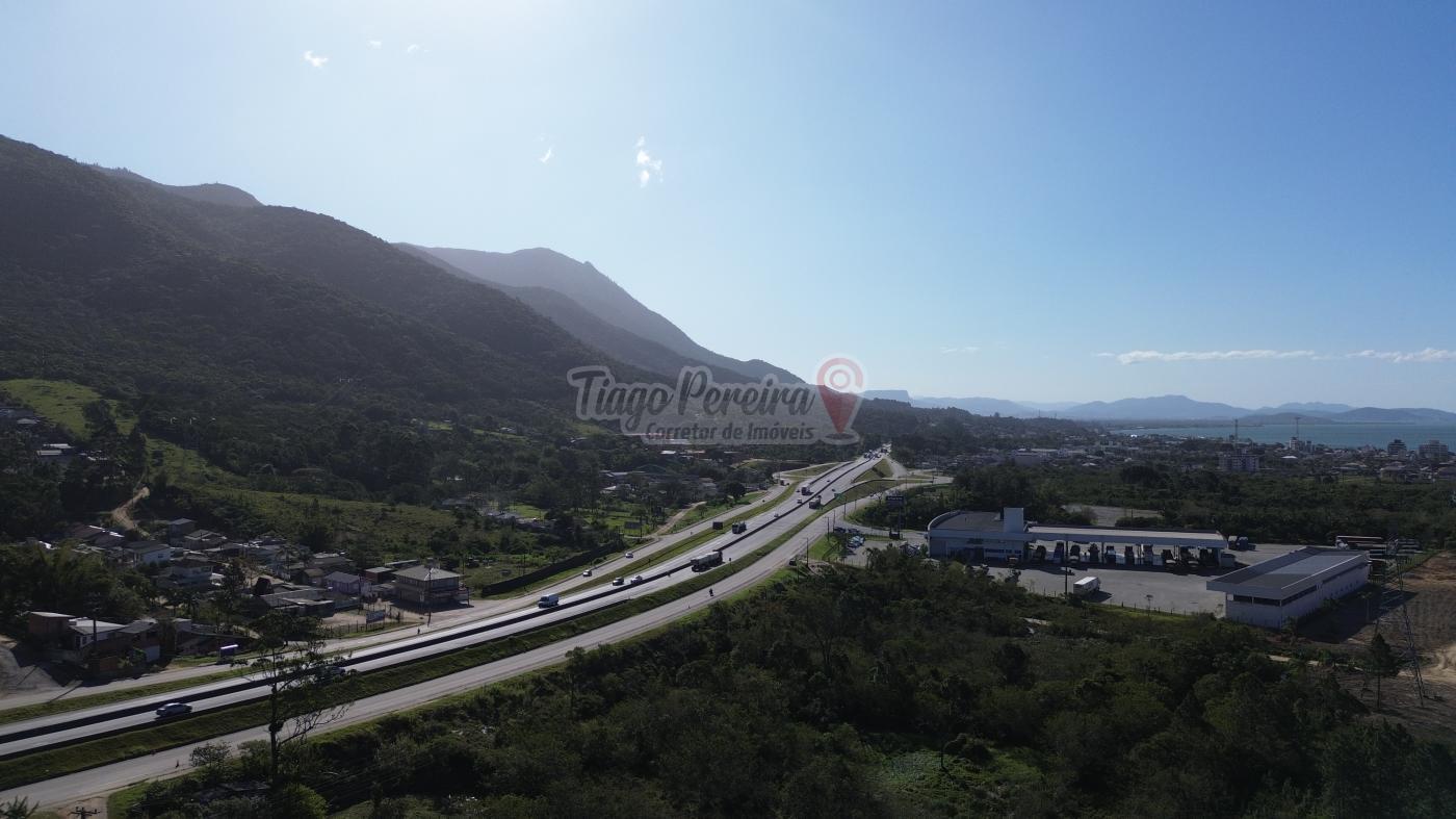 Sítio à venda com 3 quartos, 9659m² - Foto 39
