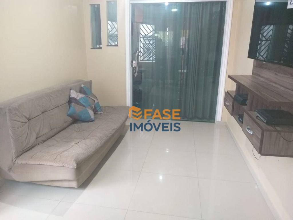 Casa de Condomínio à venda com 3 quartos, 10m² - Foto 2