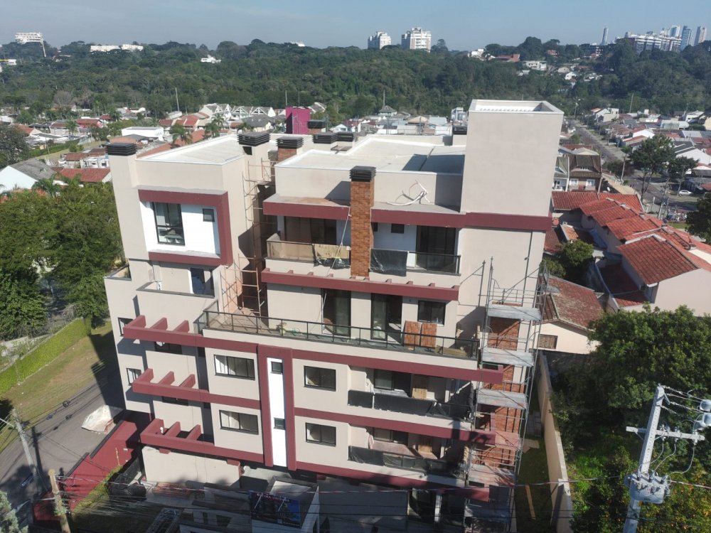 Apartamento à venda com 3 quartos, 200m² - Foto 1