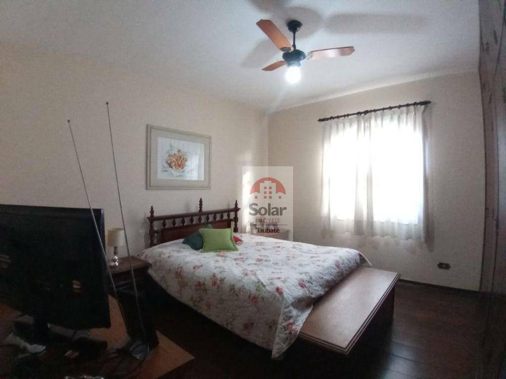 Casa para alugar com 5 quartos, 400m² - Foto 18