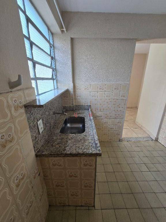 Casa para alugar com 1 quarto, 40m² - Foto 18