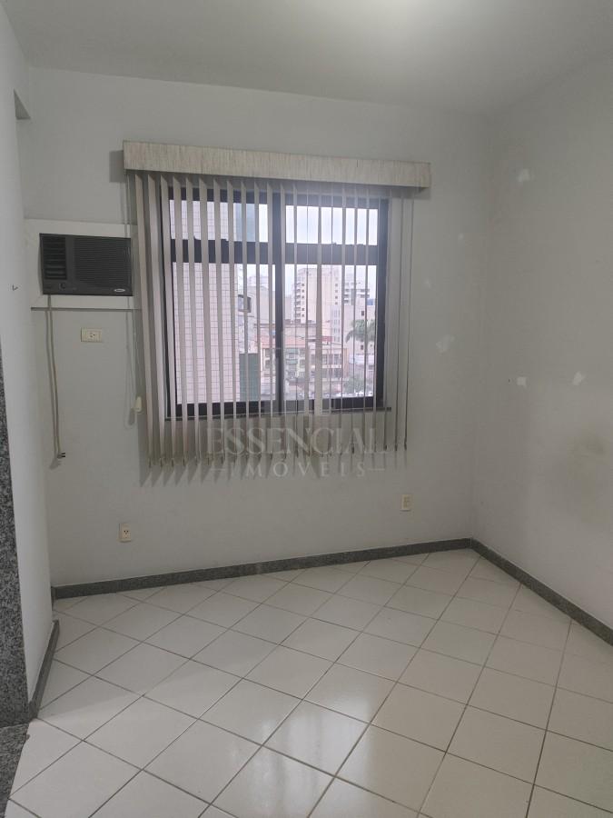 Apartamento à venda com 2 quartos, 67m² - Foto 11