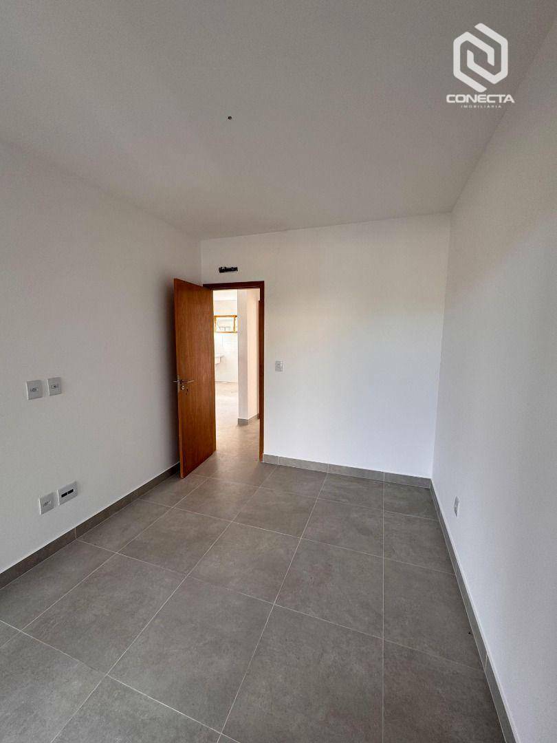 Casa à venda com 2 quartos, 80m² - Foto 8