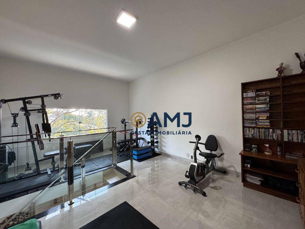 Chácara à venda com 4 quartos, 301m² - Foto 30