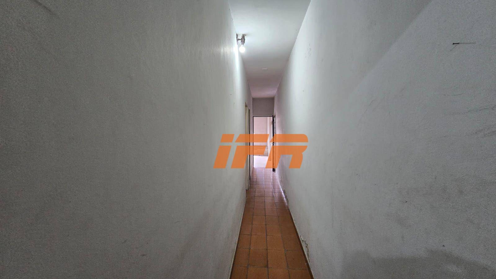 Casa para alugar com 4 quartos, 146m² - Foto 14
