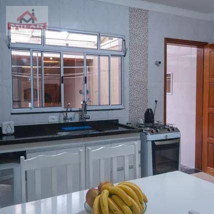 Casa para alugar com 3 quartos, 180M2 - Foto 2