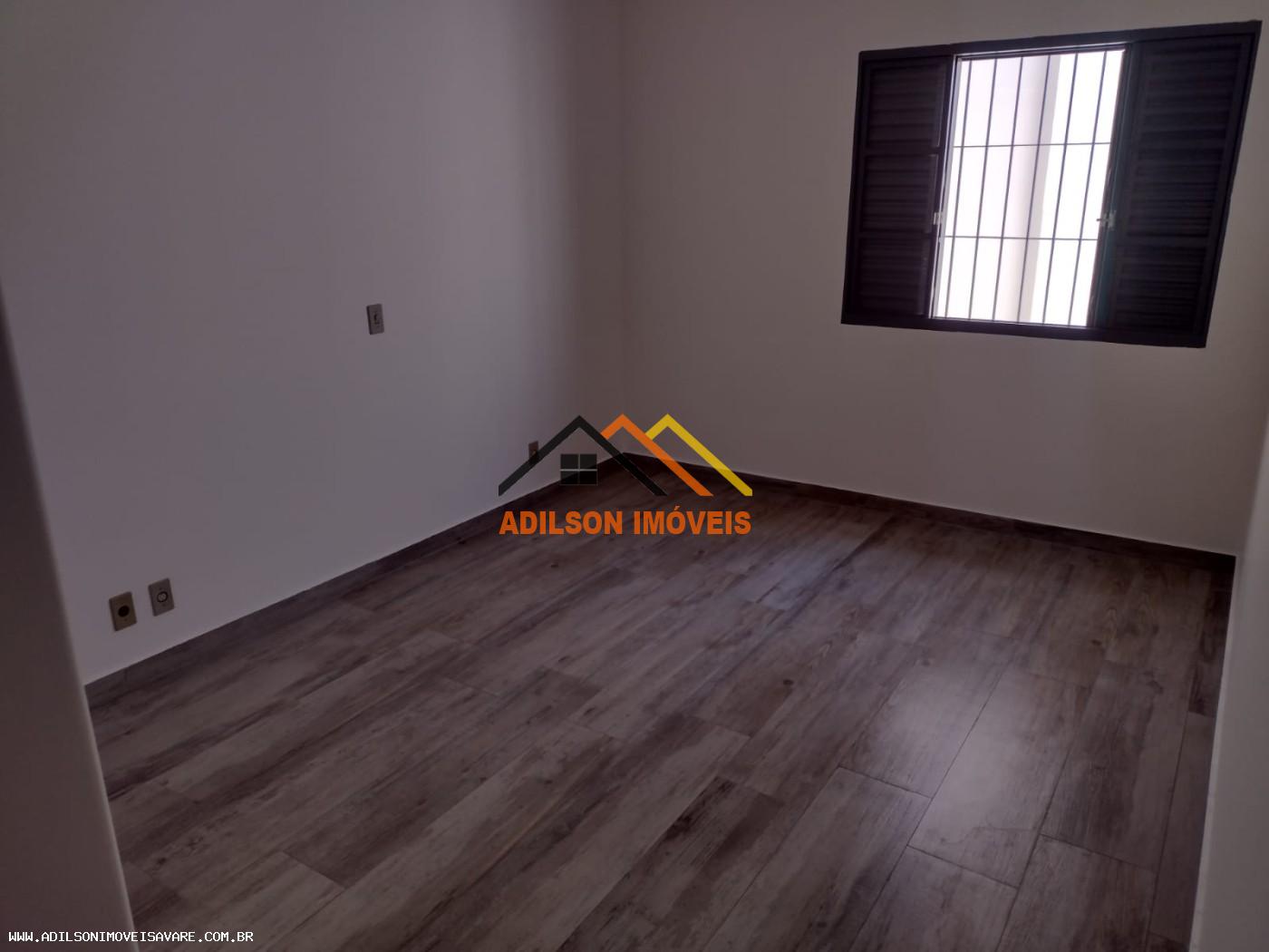 Casa para alugar com 5 quartos, 300m² - Foto 8