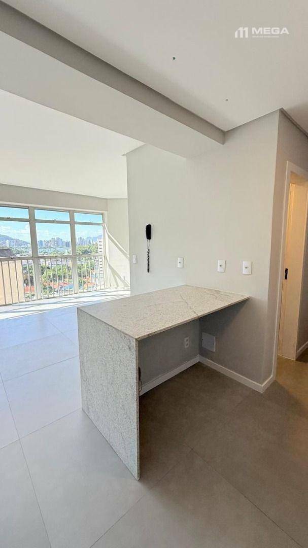 Apartamento à venda com 3 quartos, 140m² - Foto 25