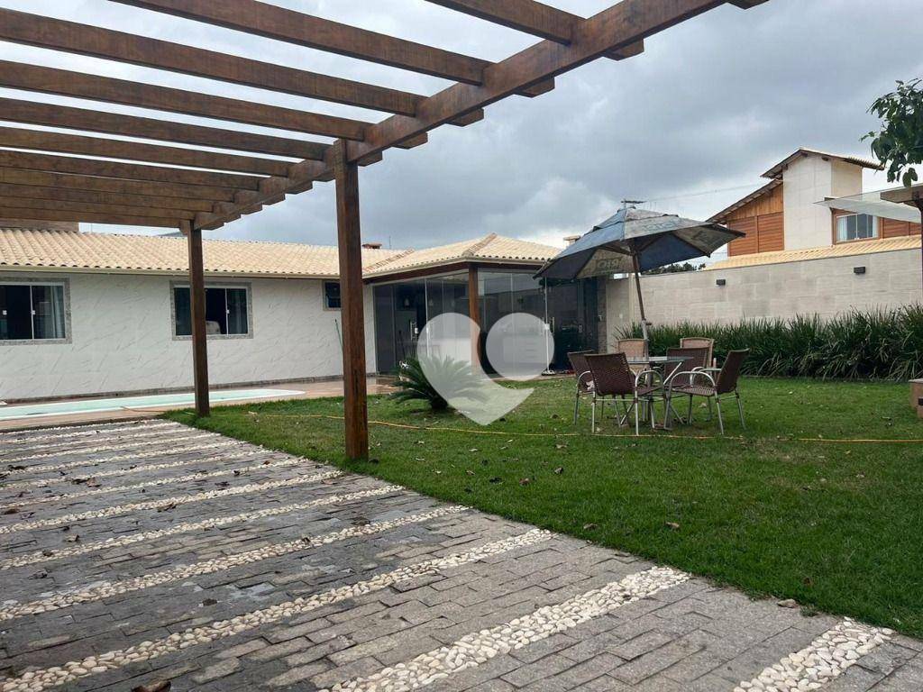 Casa de Condomínio à venda com 2 quartos, 250m² - Foto 1