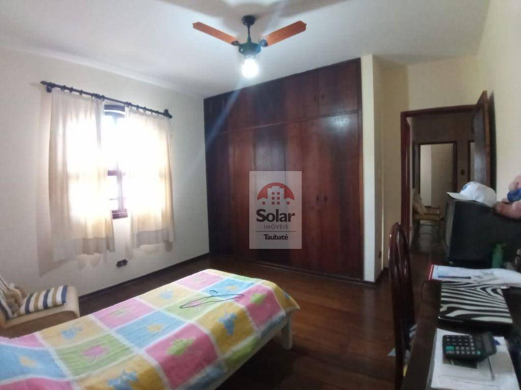 Casa para alugar com 5 quartos, 400m² - Foto 16