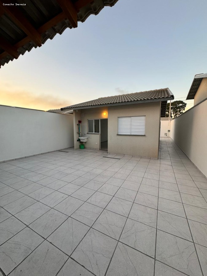 Casa à venda com 2 quartos, 70m² - Foto 12