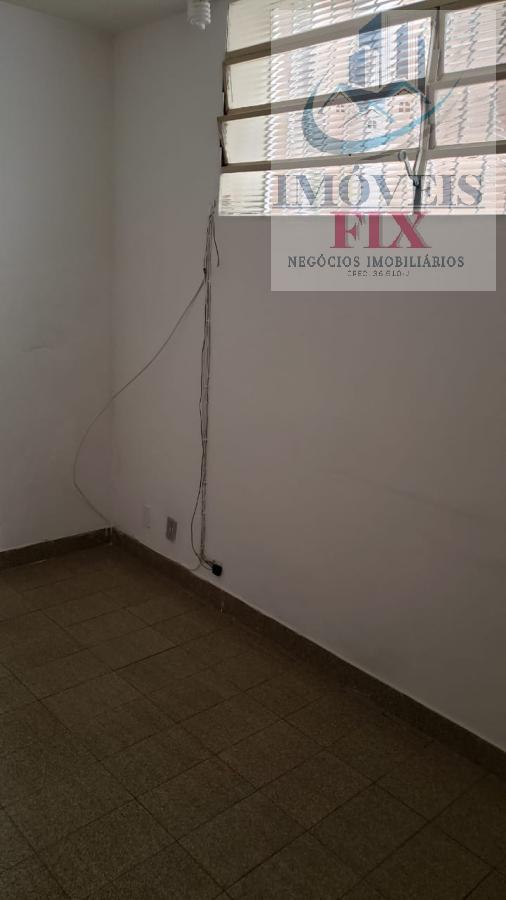 Casa à venda com 5 quartos, 322m² - Foto 23