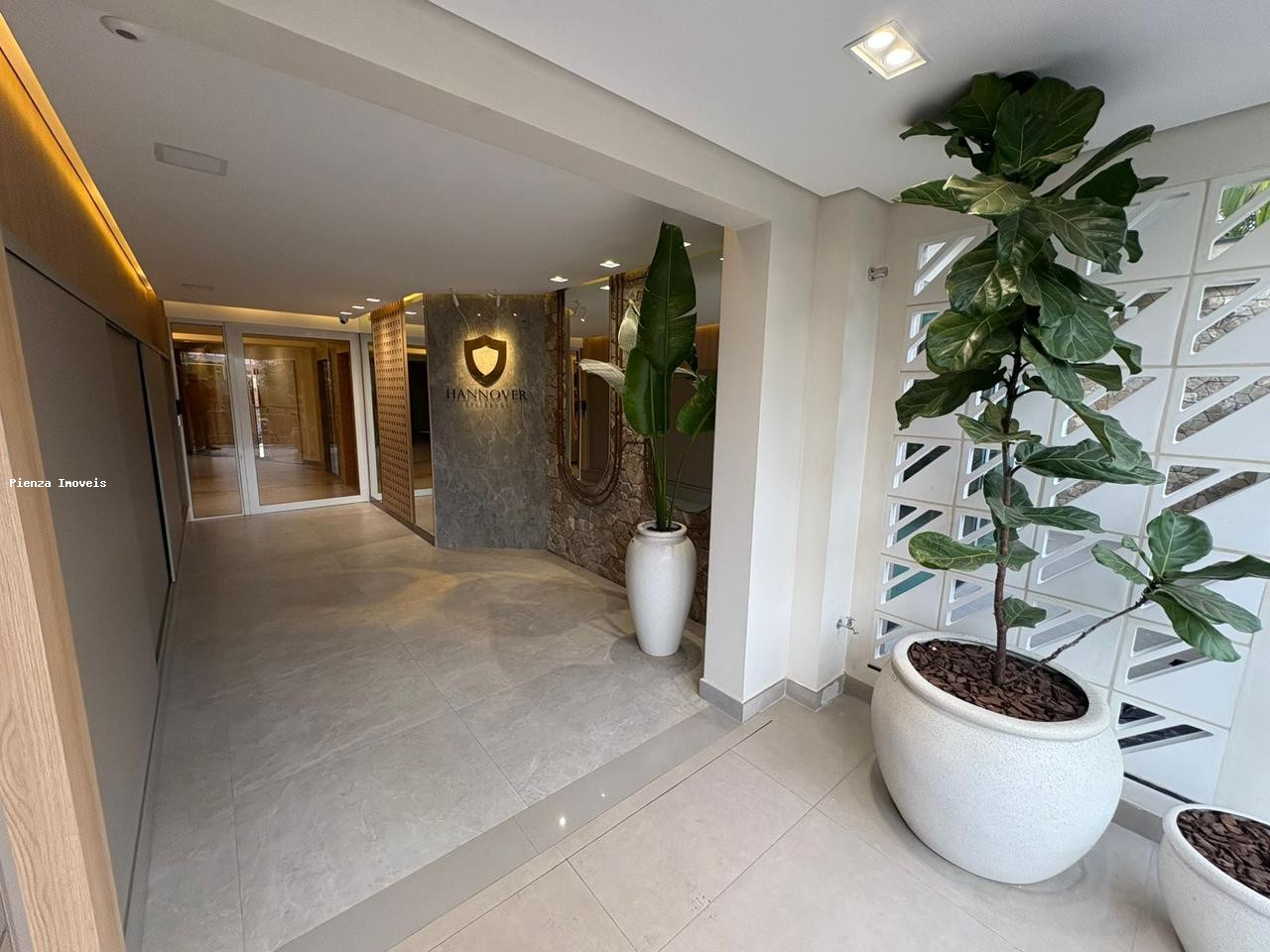 Apartamento à venda com 2 quartos, 85m² - Foto 7