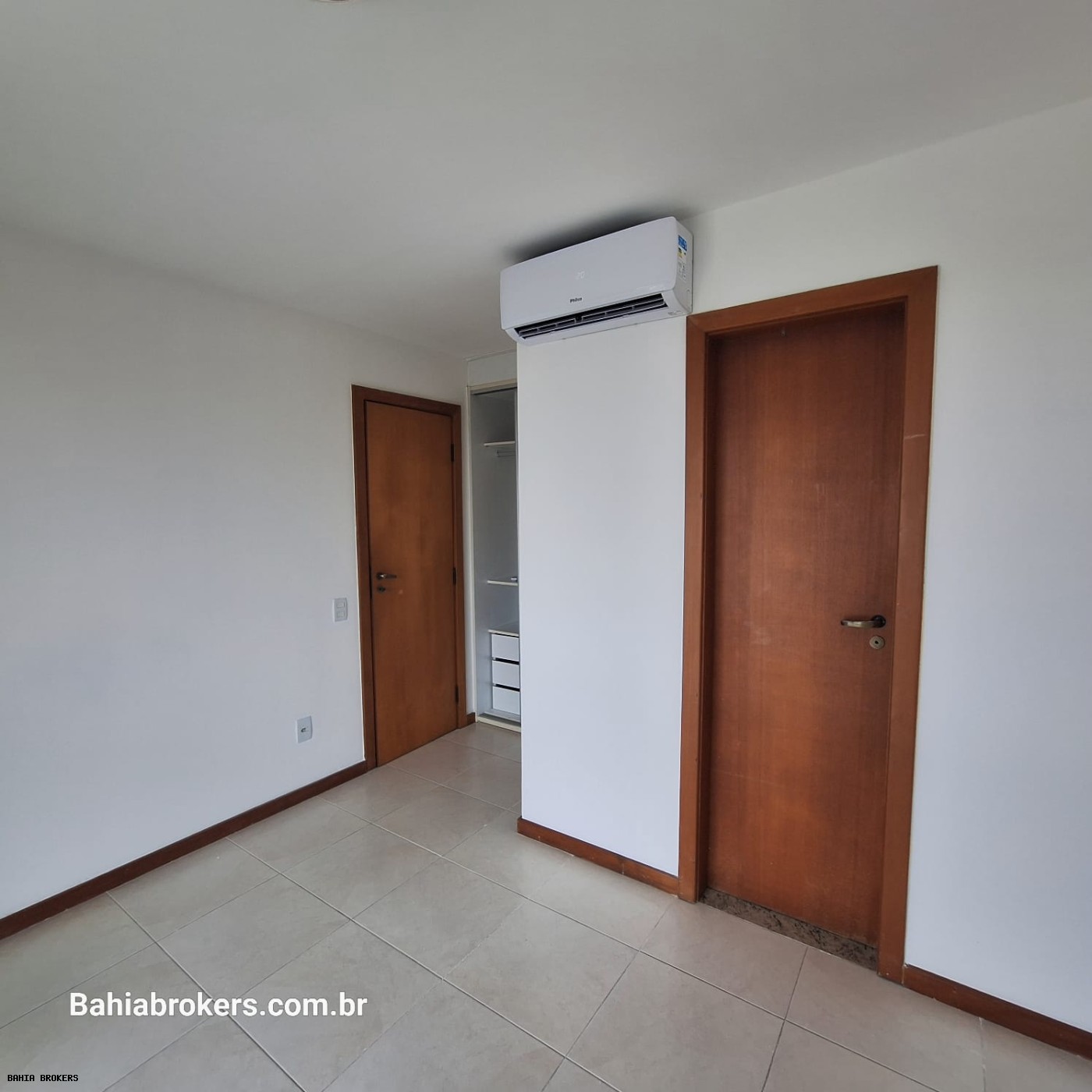 Apartamento para alugar com 2 quartos, 82m² - Foto 9