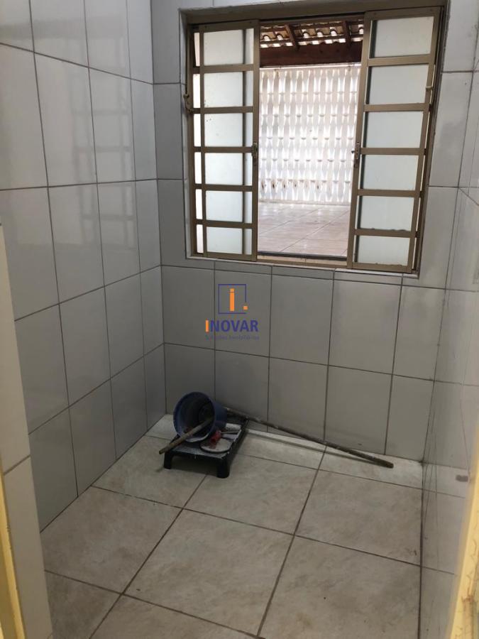 Casa à venda com 2 quartos, 180m² - Foto 7