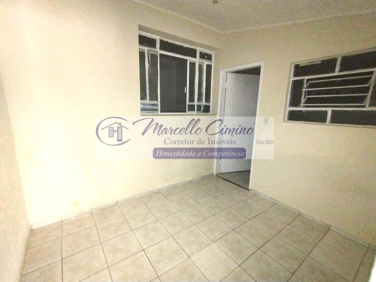 Casa à venda com 1 quarto, 123m² - Foto 2