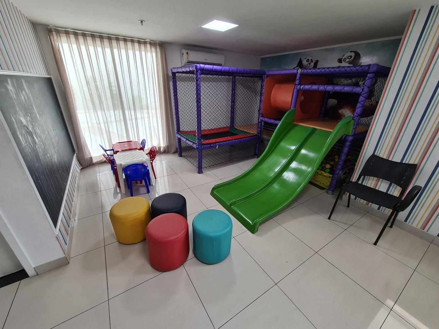 Apartamento à venda com 2 quartos, 86m² - Foto 2