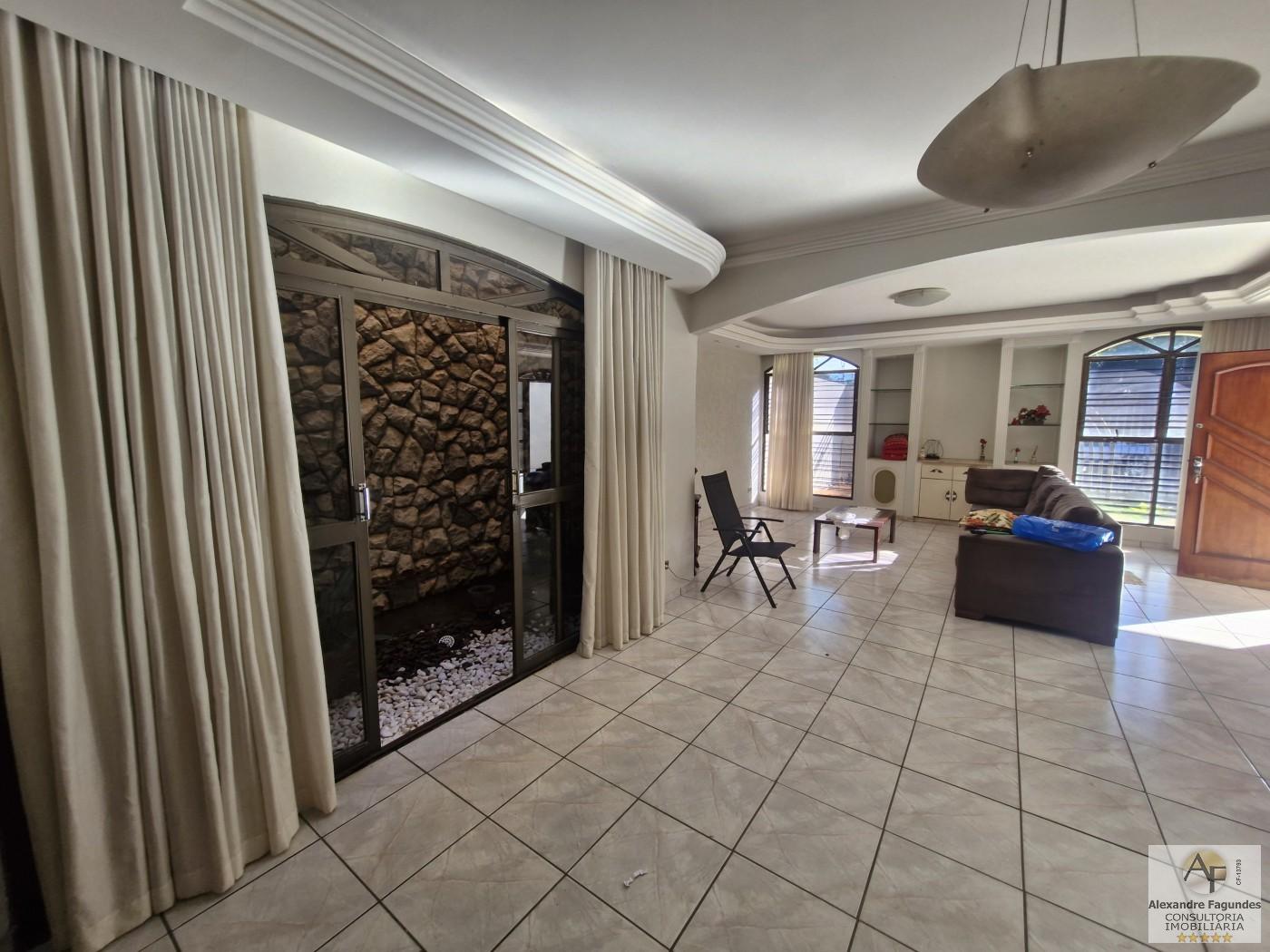 Casa à venda com 3 quartos, 262m² - Foto 7