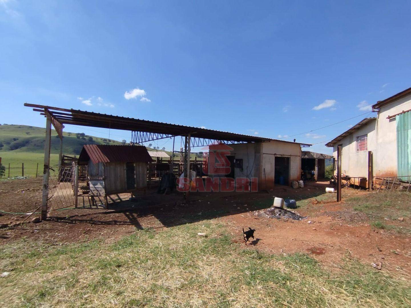 Sítio à venda com 3 quartos, 660m² - Foto 8