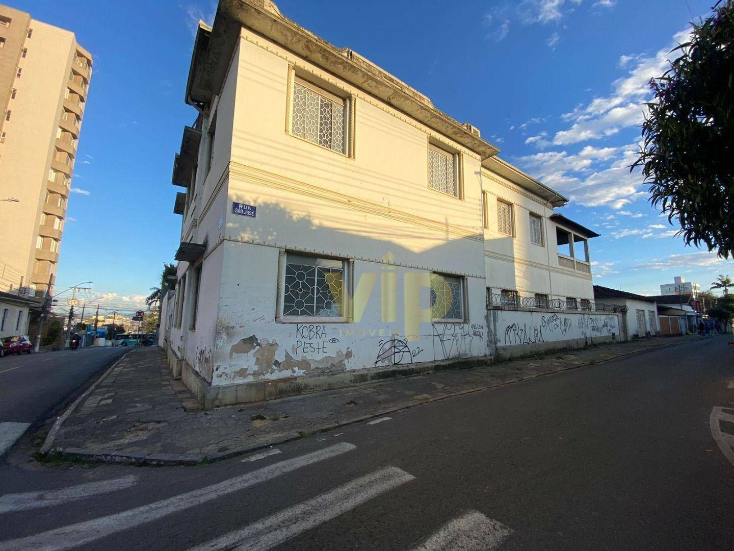 Casa à venda com 4 quartos, 592m² - Foto 44