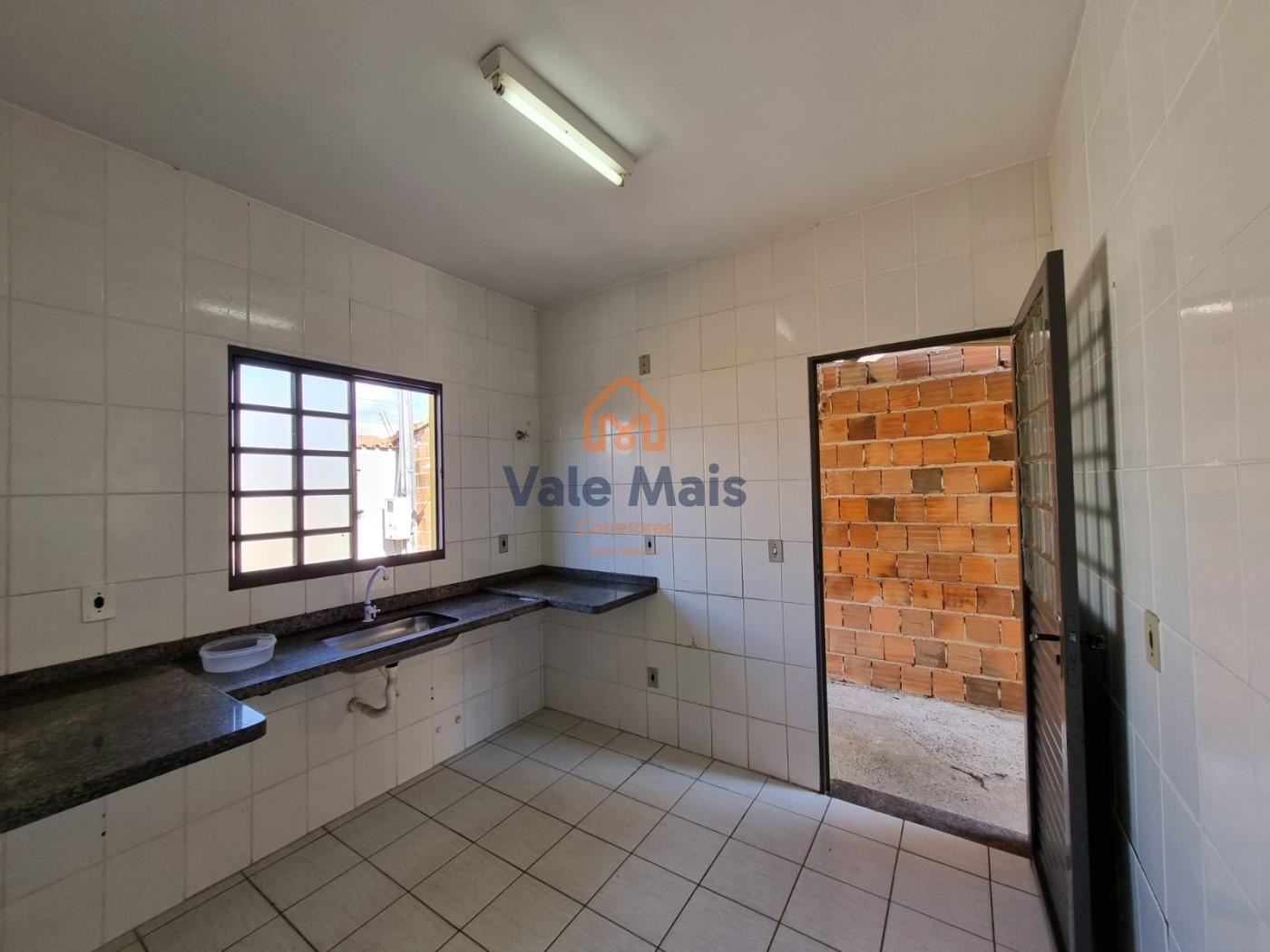 Casa para alugar com 2 quartos, 160m² - Foto 5