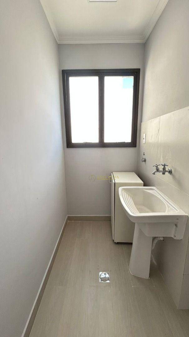 Apartamento para alugar com 1 quarto, 57m² - Foto 19