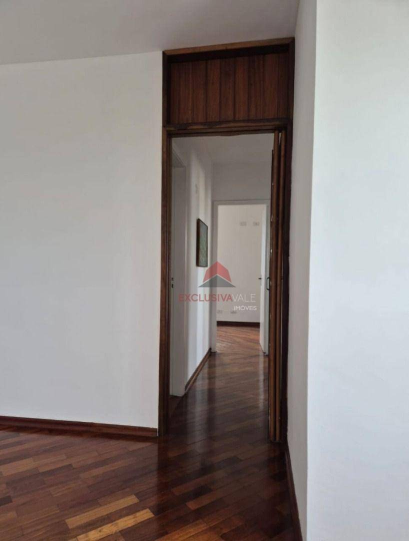 Apartamento à venda com 3 quartos, 73m² - Foto 4